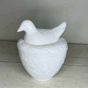 1970s Avon Milk Glass Nesting Dove Covered Dish White Textured Container Jar Box